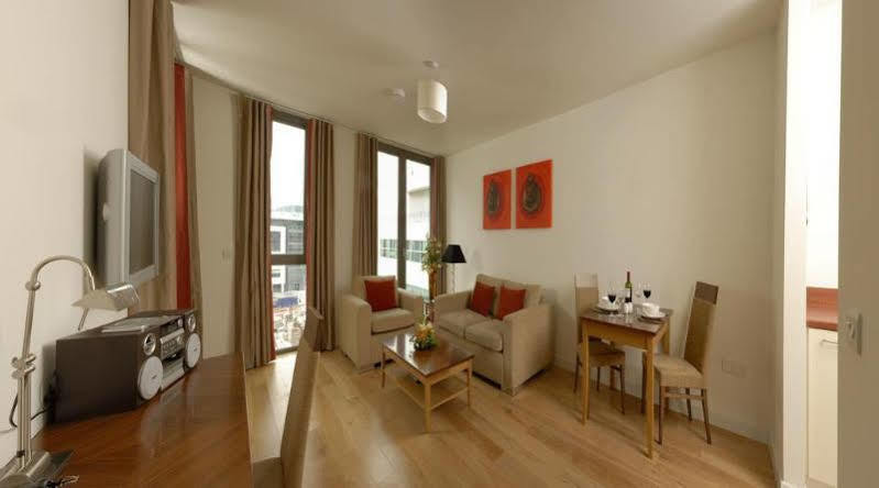 Premier Suites Dublin Sandyford Goatstown Exterior foto